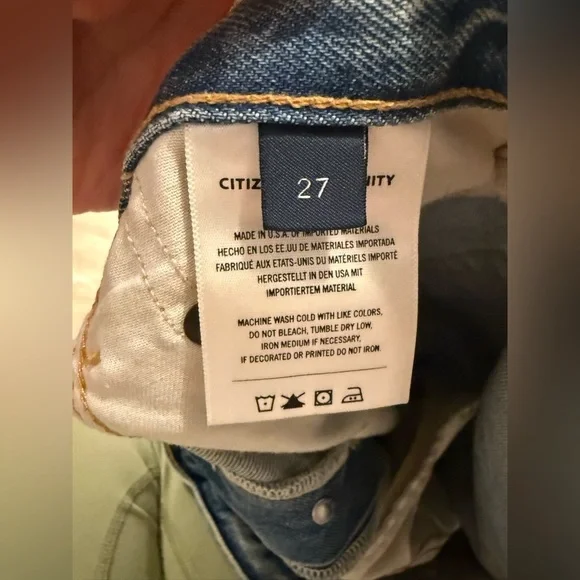 Citizens of Humanity Premium Vintage Distressed Button-Fly Straight Jeans - Picture 4 of 6